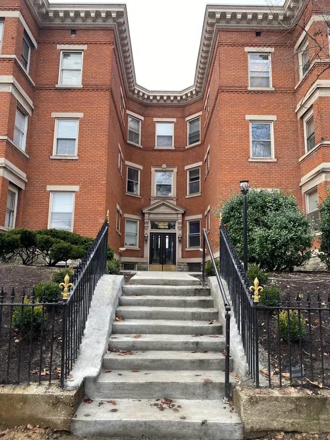 Cincinnati apartments for rent - Property image - The Arthur - 3