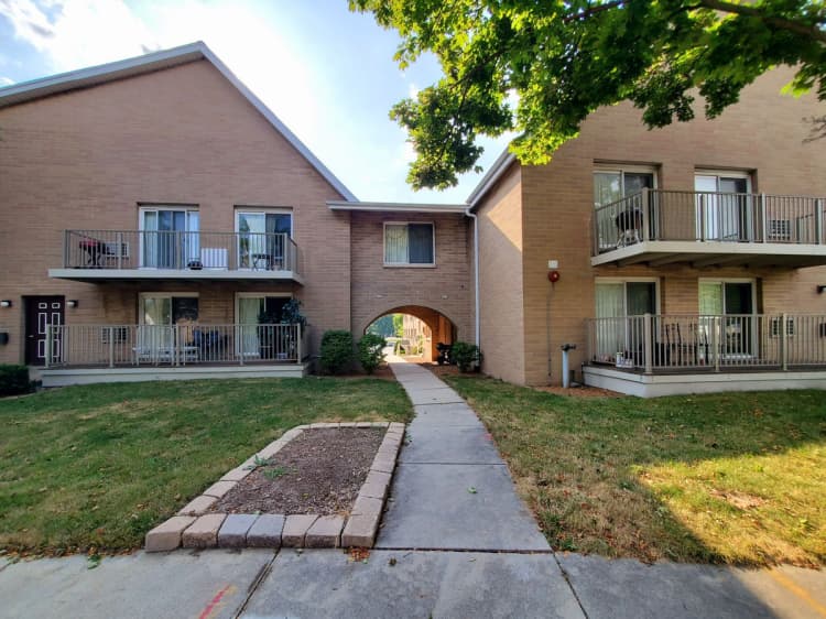 Cincinnati apartments for rent - image - large (1).jpg