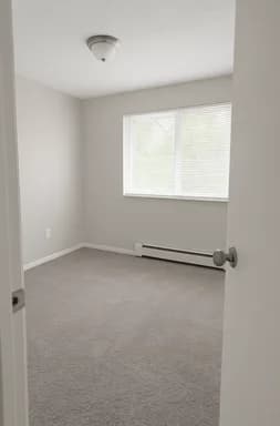 Cincinnati apartments for rent - Property image - 808 Harris Avenue - 2
