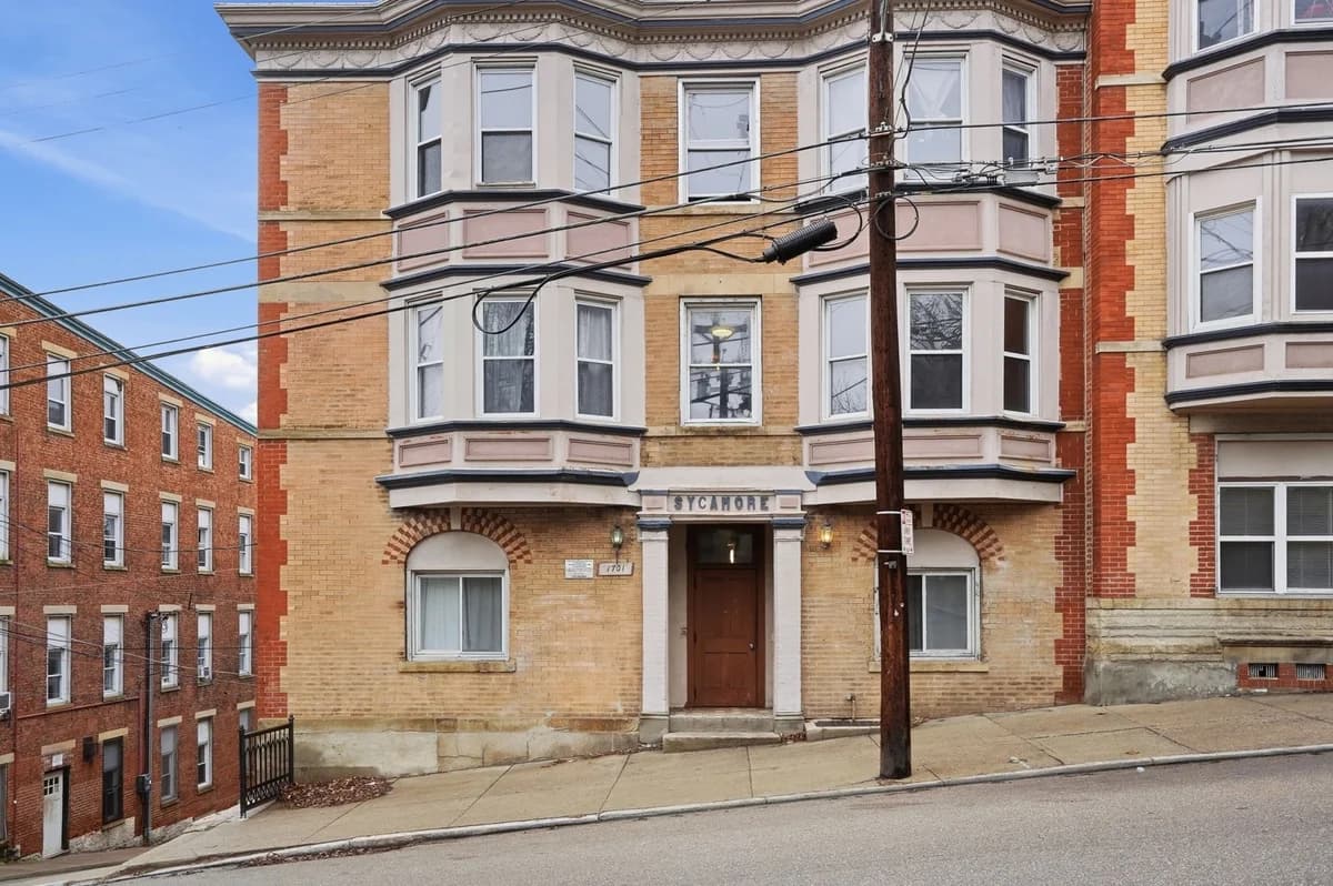 Cincinnati apartments for rent - Property image - 1701 Sycamore Street - 1