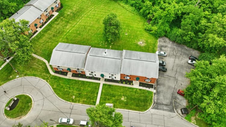 Cincinnati apartments for rent - image - Chelsea Garden Apartments - Top view.webp