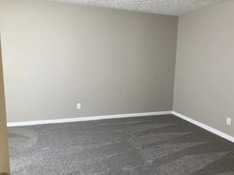 Cincinnati apartments for rent - image - Southgate Mueller room1.webp