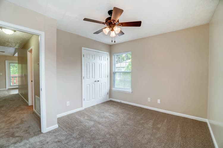 Cincinnati apartments for rent - image - Silverwoods Landing rooom 1.webp