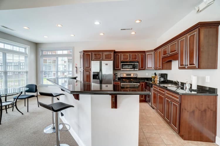 Cincinnati apartments for rent - image - Silverwoods Landing Kitchen 3.webp