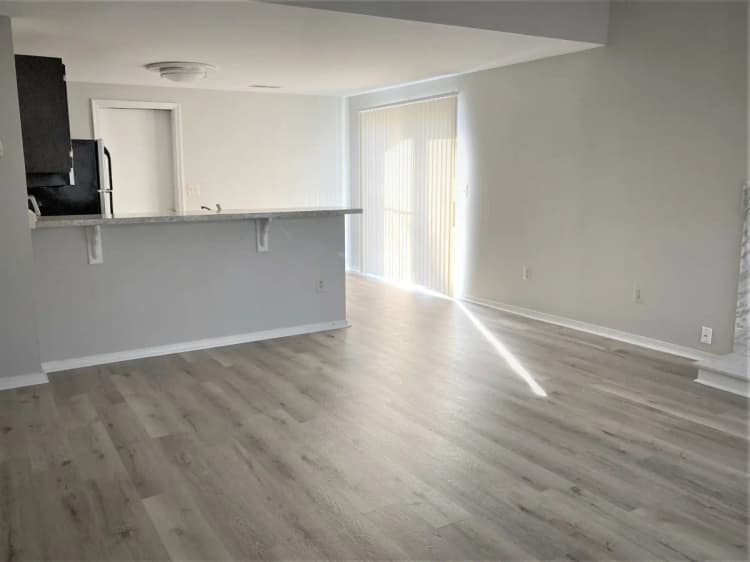 Cincinnati apartments for rent - image - Harbor Ridge Youngkitchen1.jpeg