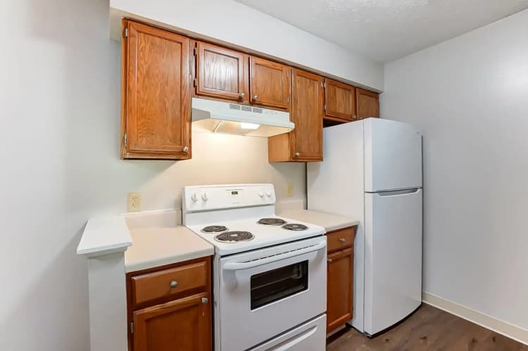 Cincinnati apartments for rent - image - vista_pointe_-_kitchen.webp