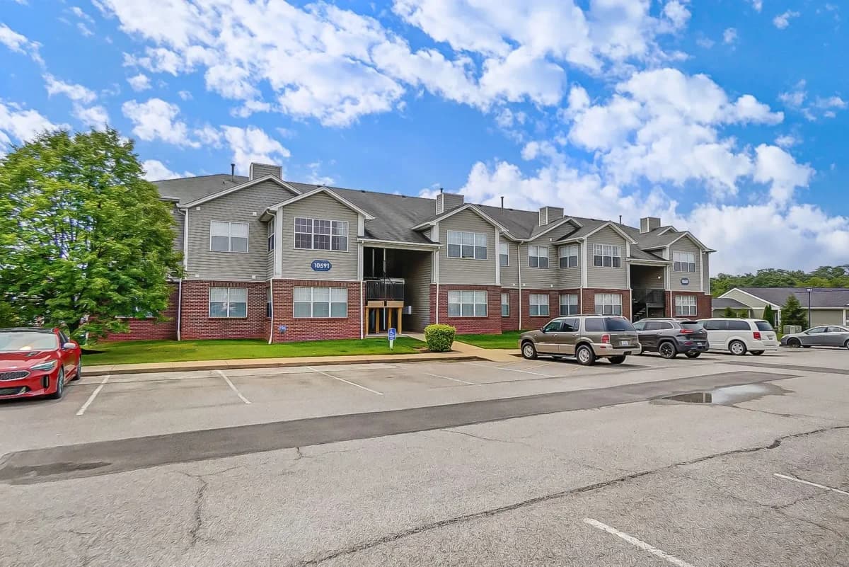 Cincinnati apartments for rent - Property image - Delaware Crossing Apartments - 1