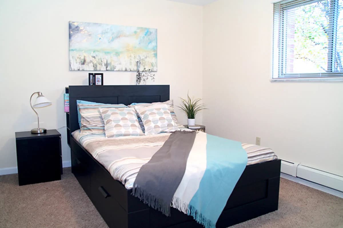 Cincinnati apartments for rent - Property image - 5623-5631 Beechmont - 1