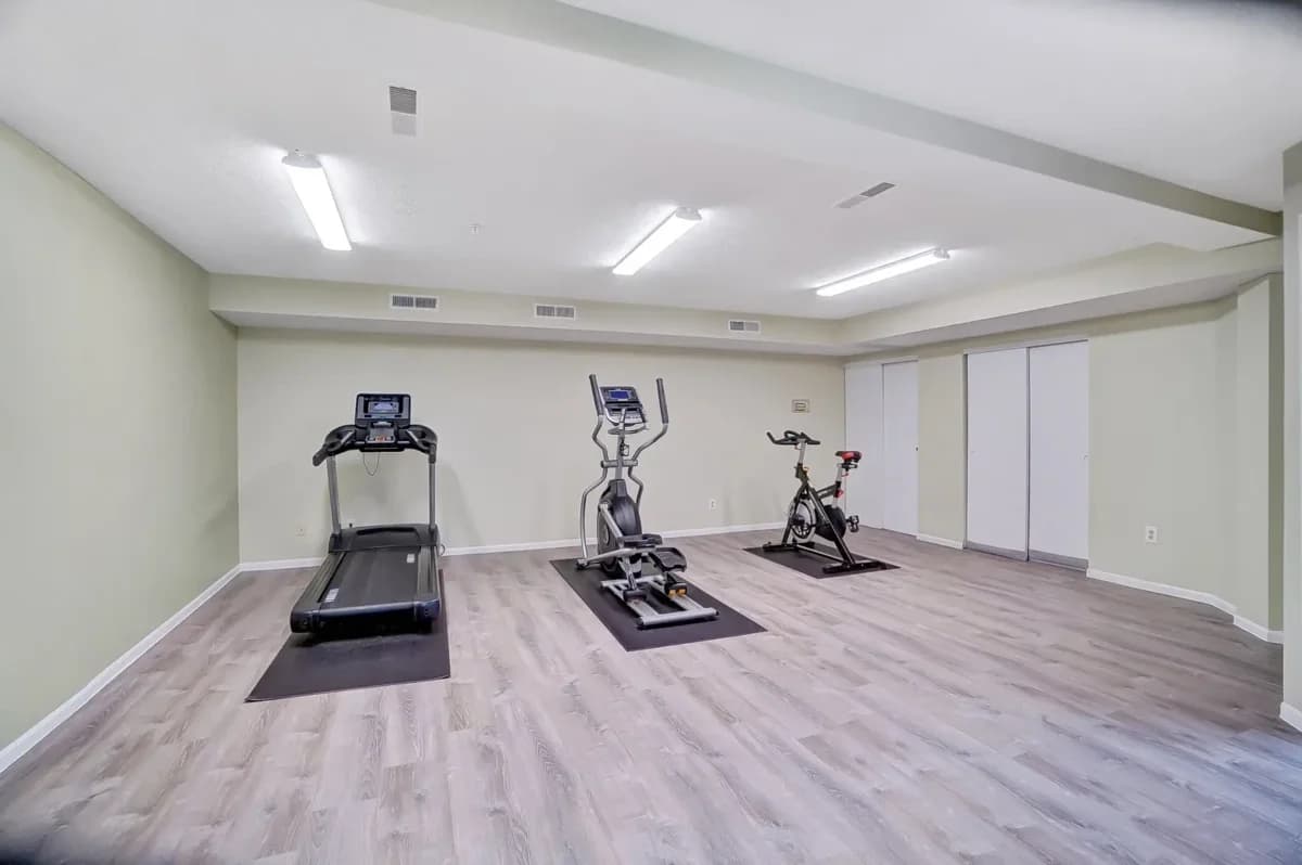 Cincinnati apartments for rent - Property image - Royal Cove - 1