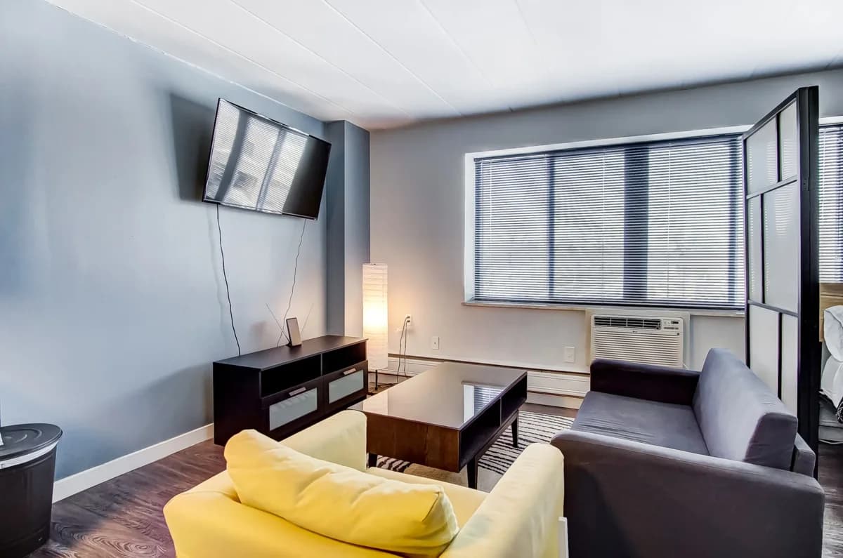 Cincinnati apartments for rent - image - The Bradford TV Lounge.webp