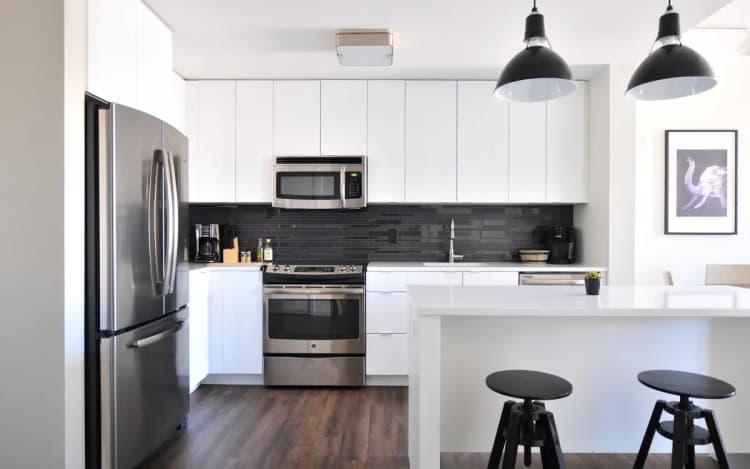 Cincinnati apartments for rent - image - college_crest.jpeg (5).webp