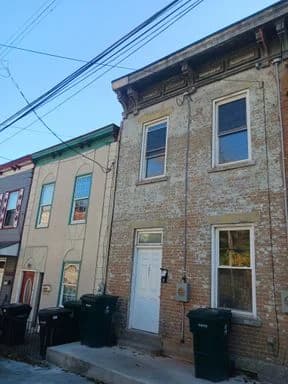 Cincinnati apartments for rent - Property image - 1571 Tremont Street - 1