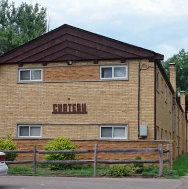 Cincinnati apartments for rent - Property image - 2302 W. Galbraith Road - 1
