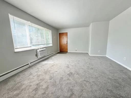 Cincinnati apartments for rent - Property image - 2302 W. Galbraith Road - 2
