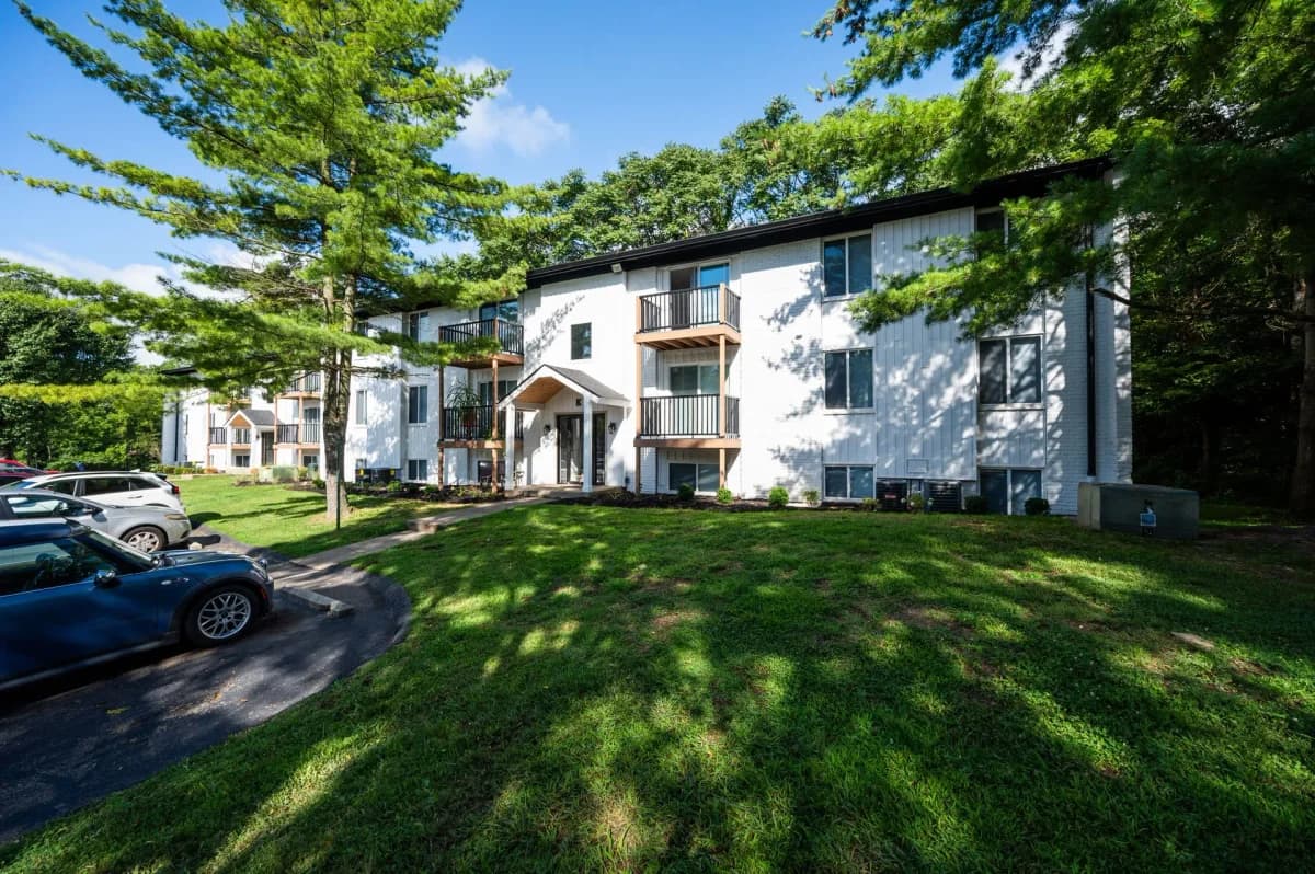 Cincinnati apartments for rent - Property image - 8NINETY at Loveland - 3