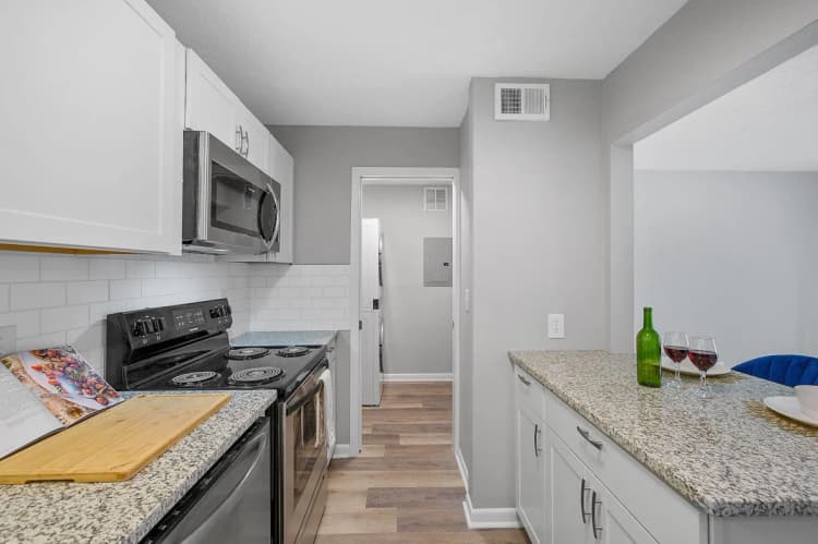 Cincinnati apartments for rent - image - 8Ninety at Loveland - Kitchen 5.webp