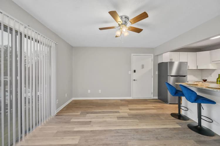 Cincinnati apartments for rent - image - 8Ninety at Loveland - Kitchen & Living Room 4.webp