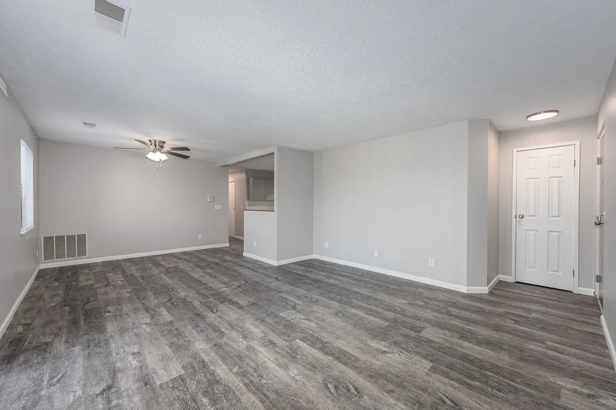 Cincinnati apartments for rent - image - Skyridge Apartment Homes - Living Room 3.webp
