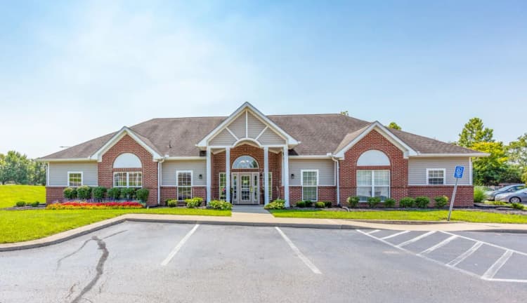 Cincinnati apartments for rent - image - The Heights at Bridgewater - Exterior 5.webp