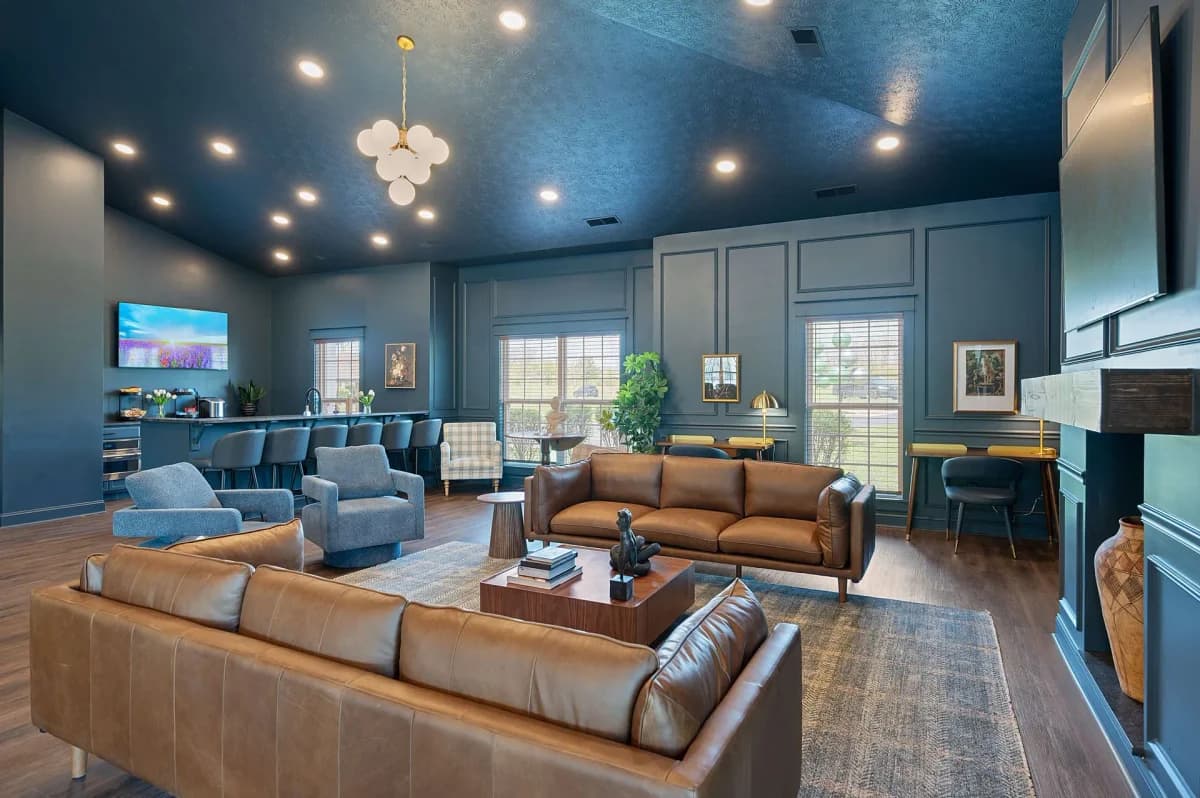 Cincinnati apartments for rent - image - The Heights at Bridgewater - Enterance.webp