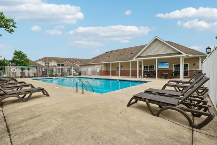 Cincinnati apartments for rent - image - The Heights at Bridgewater - Pool.webp