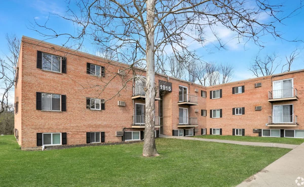 Cincinnati apartments for rent - Property image - Overlook at Wyoming - 2