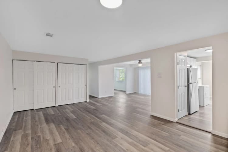 Cincinnati apartments for rent - image - The Wimbledons - Living Room & Kitchen.webp
