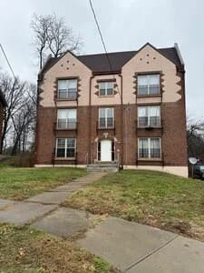 Cincinnati apartments for rent - Property image - 1522 Cedar Ave - 1
