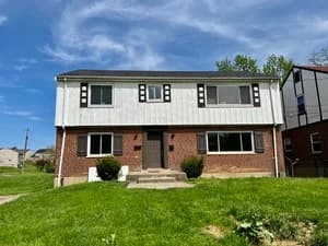 Cincinnati apartments for rent - Property image - 1639 Anita Pl - 1