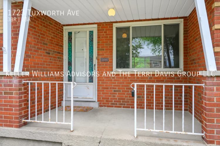 Cincinnati apartments for rent - image - 1723 Tuxworth Ave - 04.jpg