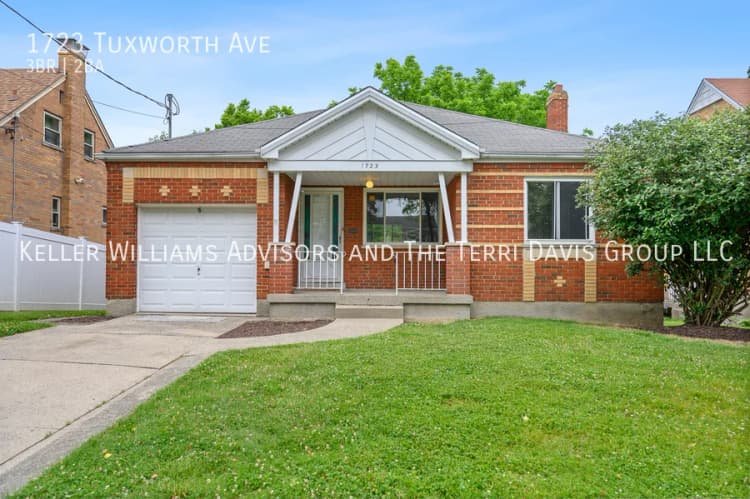 Cincinnati apartments for rent - image - 1723 Tuxworth Ave - 02.jpg