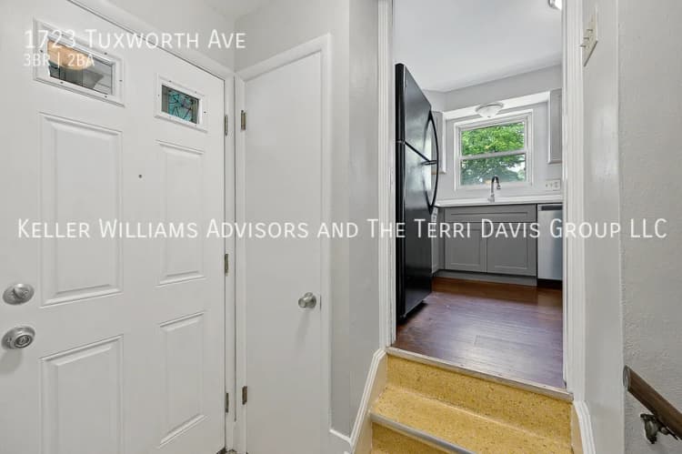 Cincinnati apartments for rent - image - 1723 Tuxworth Ave - 14.jpg