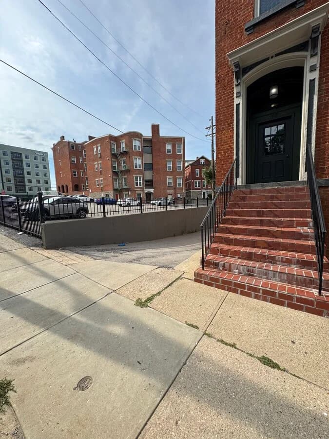 Cincinnati apartments for rent - Property image - 116 E McMillan - 2