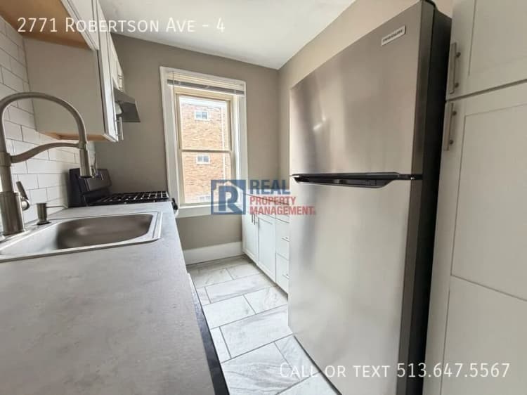 Cincinnati apartments for rent - image - 2771 Robertson Ave 4 - 02.jpeg