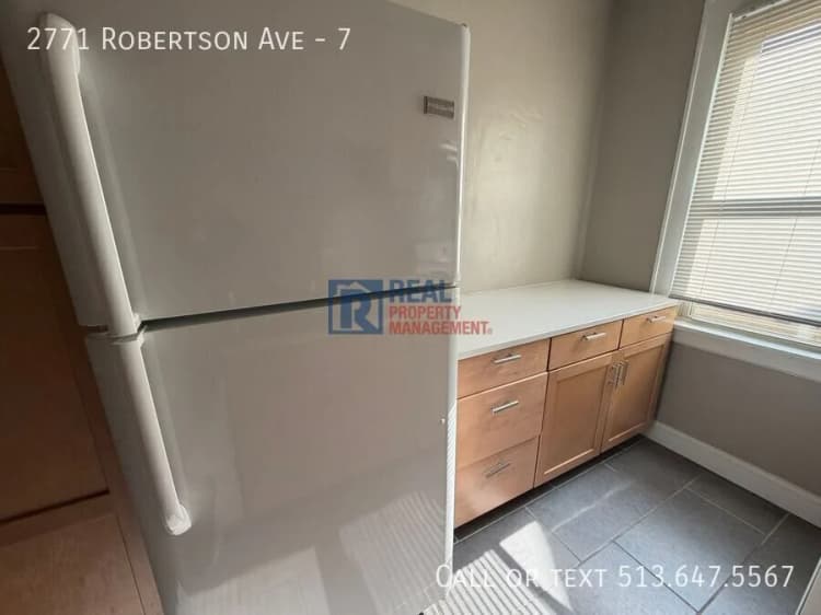 Cincinnati apartments for rent - image - 2771 Robertson Ave 7 - 10.jpeg