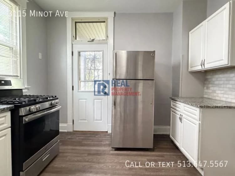 Cincinnati apartments for rent - image - 3115 Minot Ave - 04.jpeg