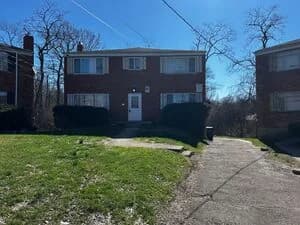 Cincinnati apartments for rent - Property image - 5013 Lillian Dr - 1