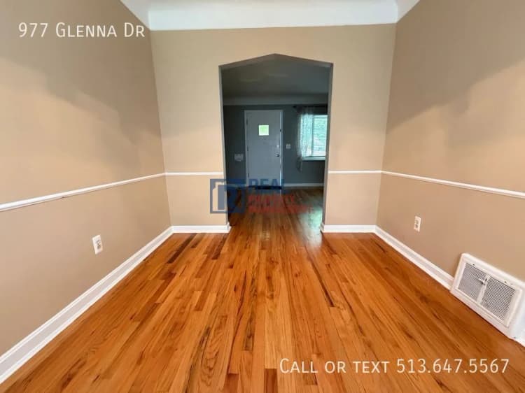 Cincinnati apartments for rent - image - 977 Glenna Dr - 03.jpeg