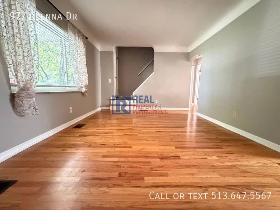 Cincinnati apartments for rent - image - 977 Glenna Dr - 02.jpeg