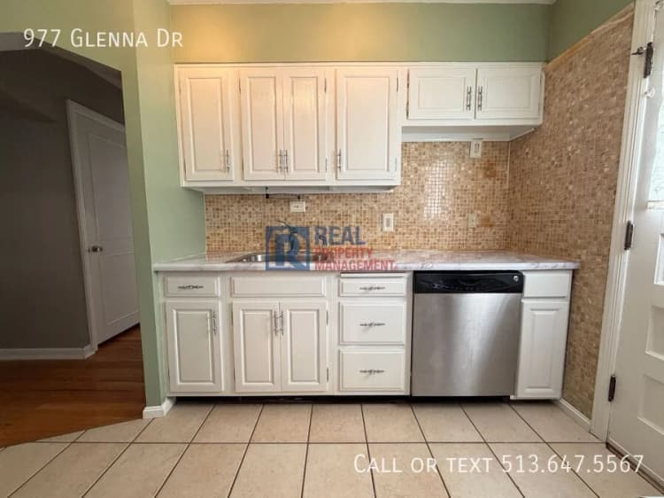Cincinnati apartments for rent - image - 977 Glenna Dr - 06.jpeg