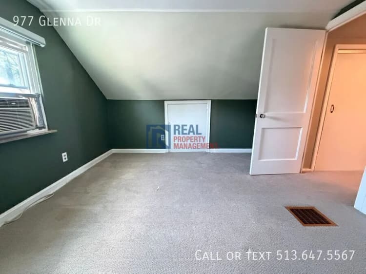 Cincinnati apartments for rent - image - 977 Glenna Dr - 14.jpeg