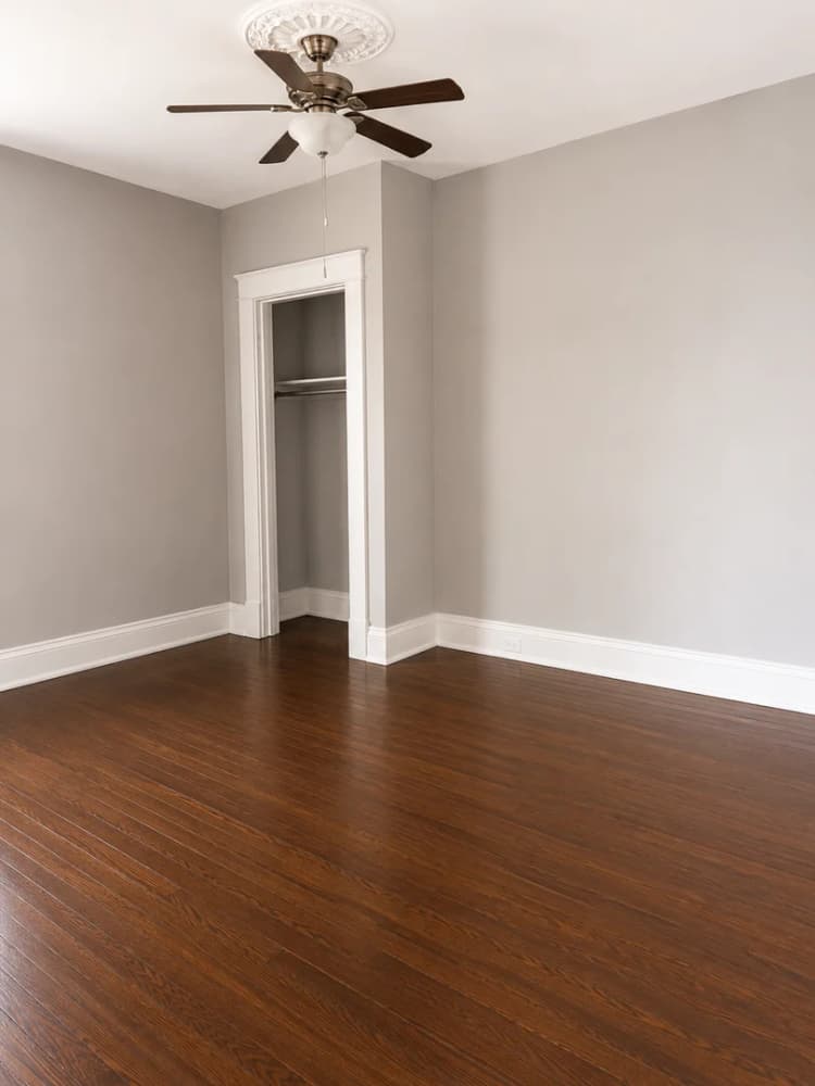 Cincinnati apartments for rent - image - 2717 Glendora Ave - Bedroom 2.png