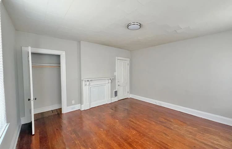 Cincinnati apartments for rent - image - 2811 Glendora Avenue - 05.jpg