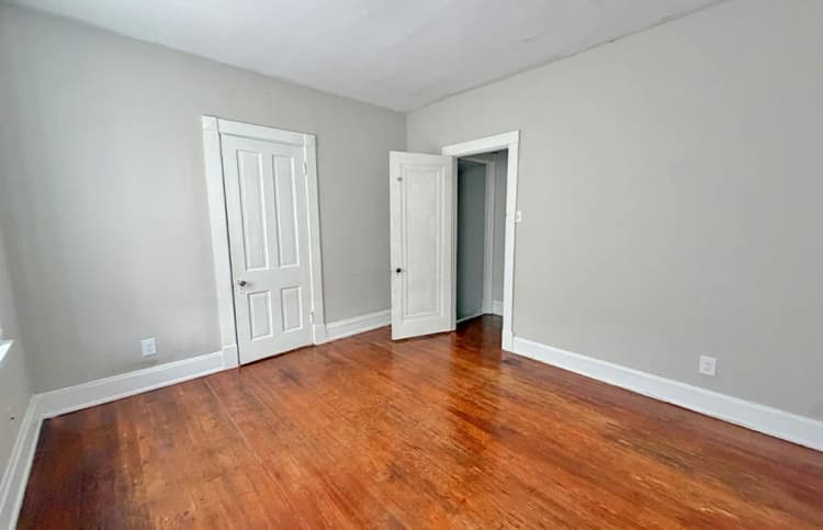 Cincinnati apartments for rent - image - 2811 Glendora Avenue - 06.jpg