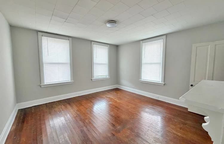Cincinnati apartments for rent - image - 2811 Glendora Avenue - 07.jpg