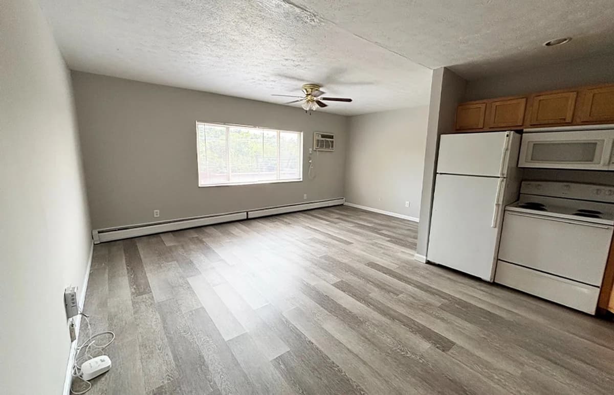 Cincinnati apartments for rent - Property image - 550 Lowell Avenue - 3