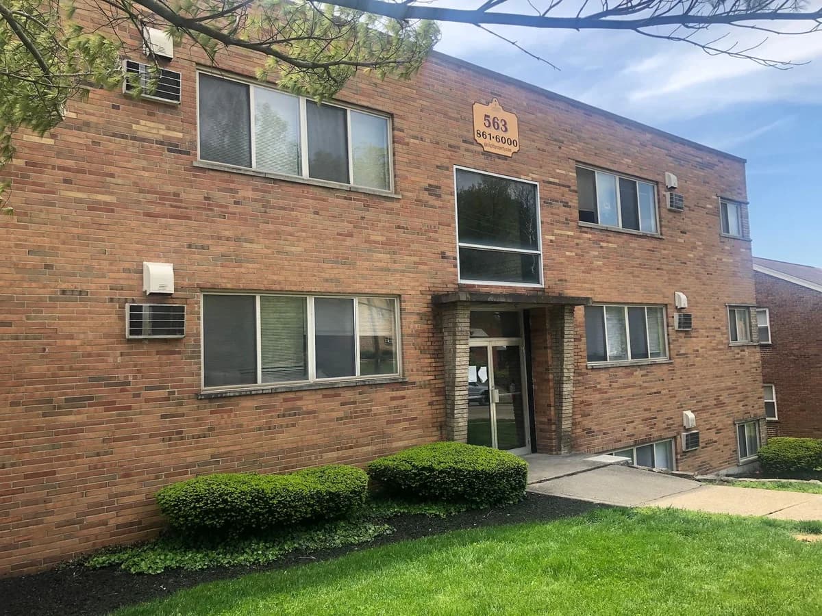 Cincinnati apartments for rent - Property image - 563 Lowell Avenue - 1