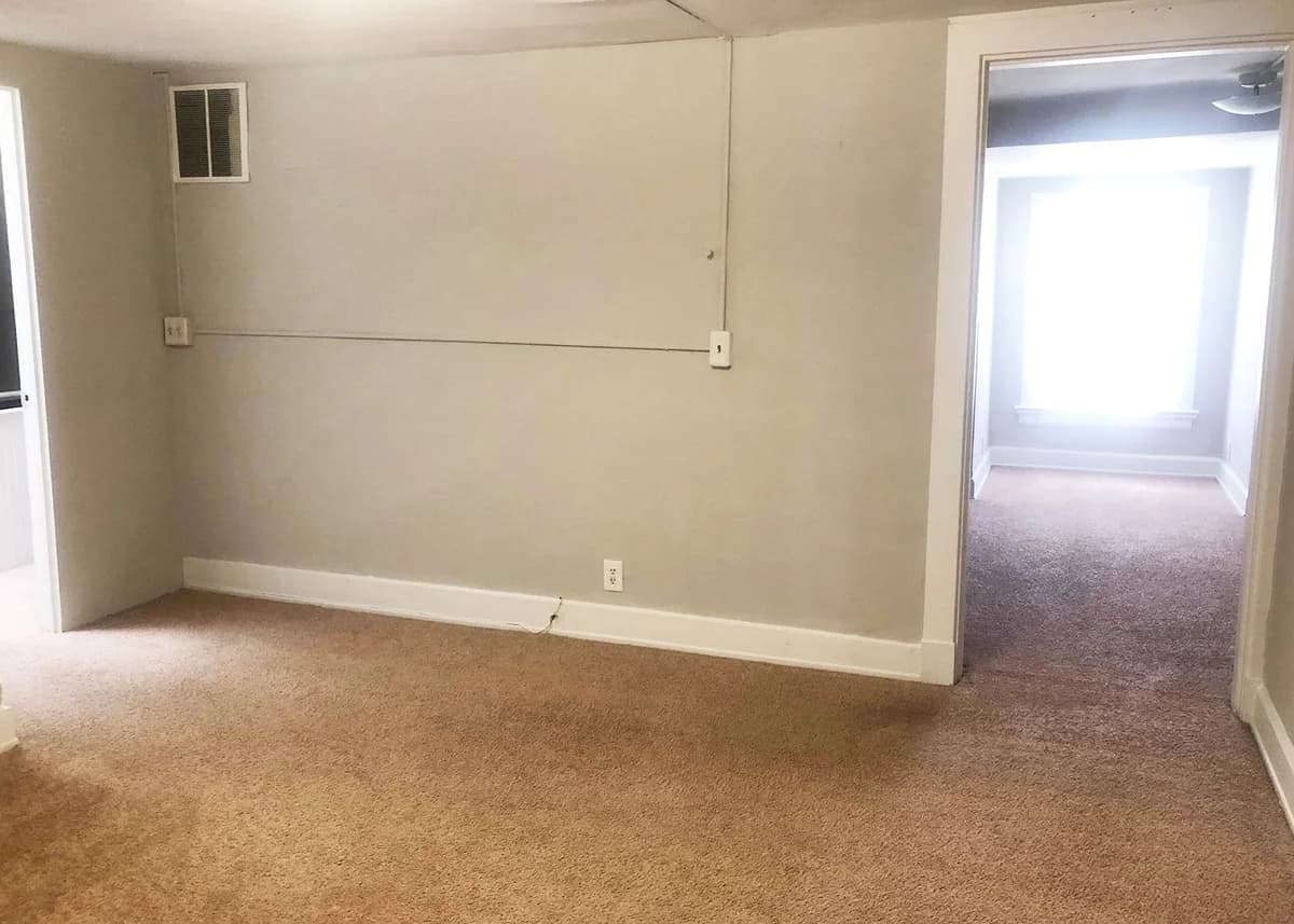 Cincinnati apartments for rent - image - 348 Howell Avenue - 23.jpg