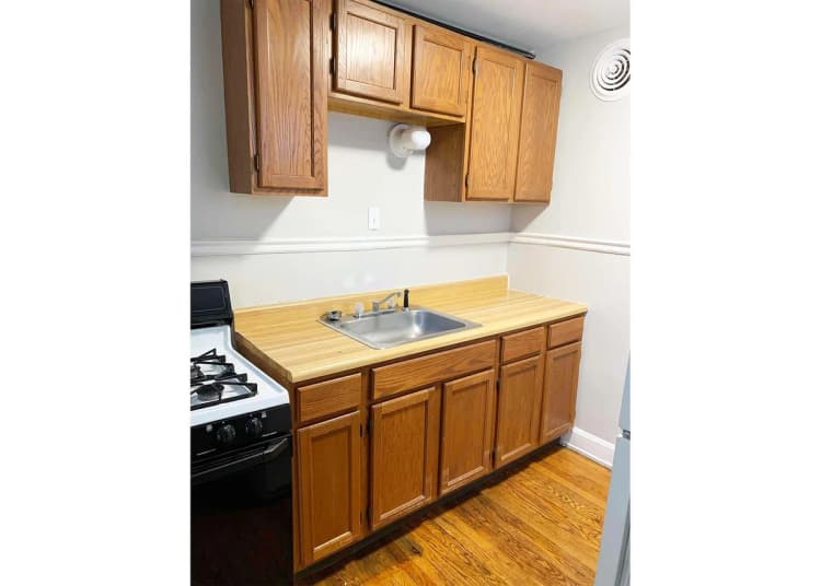 Cincinnati apartments for rent - image - 3408 Whitfield Avenue #1 - 07.jpg