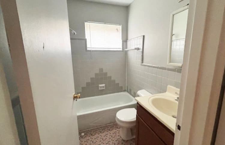 Cincinnati apartments for rent - image - 3233 Whitfield Avenue #8 - 05.jpg